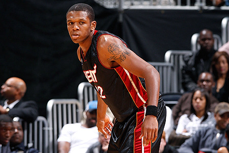 官方：穆里尼奥因进入裁判更衣室和发表不当言论被禁赛4场