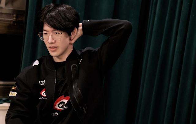 油呐喊的球 油呐喊的球